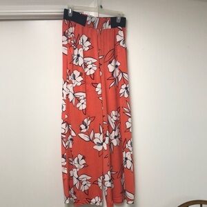 Wide leg stretchy palazzo pants with pockets & stretchy waist band, like new